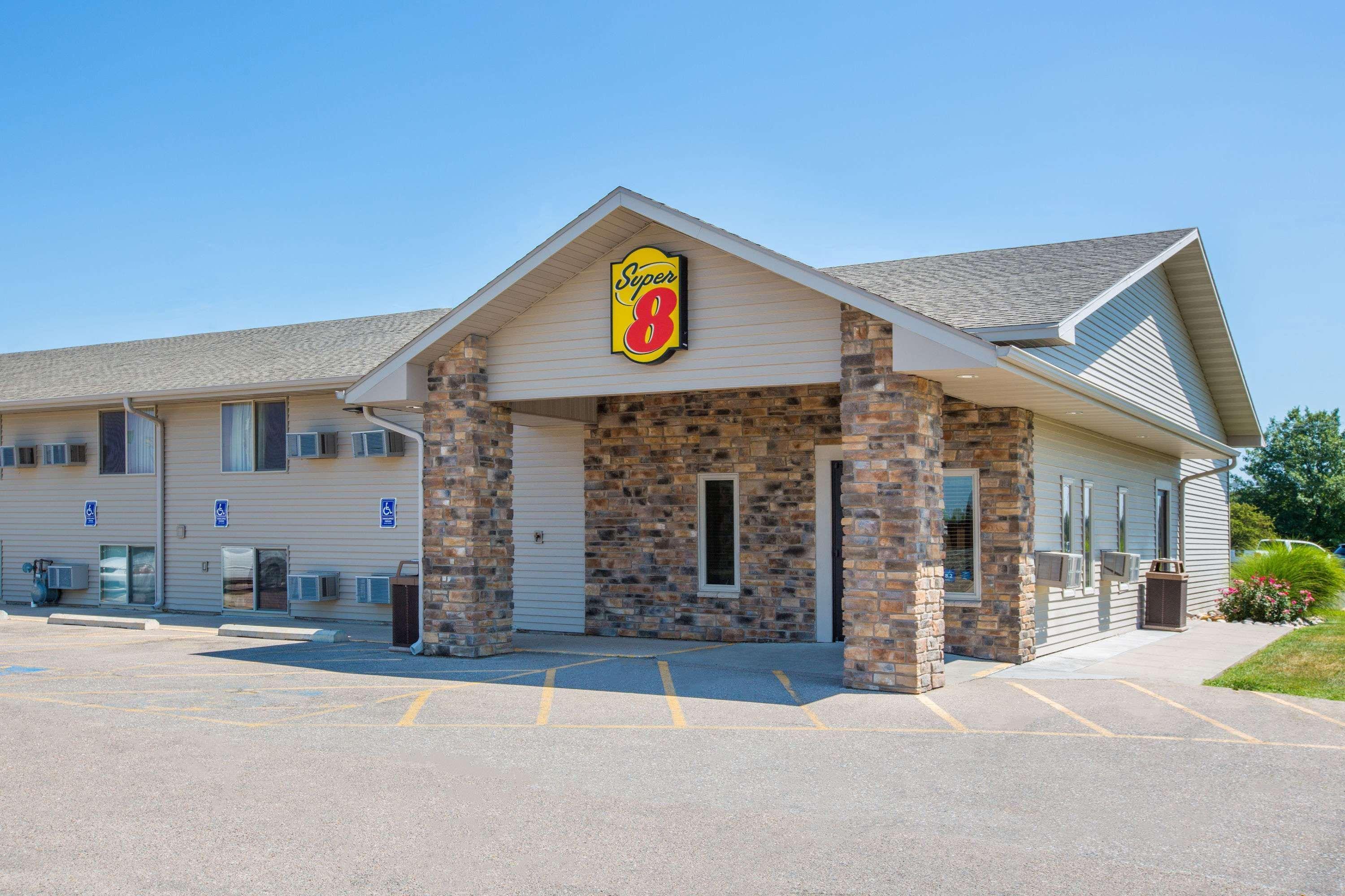 Motel Super 8 By Wyndham Kearney Exterior foto